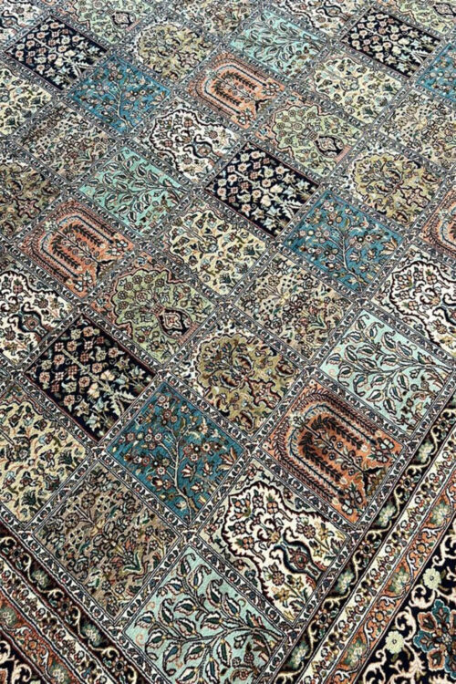 Pure Silk Carpets